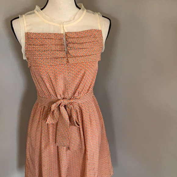Esley dress - Picture 2 of 10